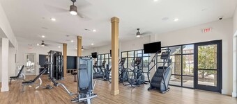 Stylish 1BR near Universal Studios