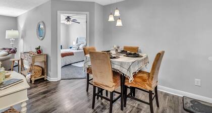 3BR Owensboro Home- Fenced Yard- Pet Friendly- Near KWC & Downtown