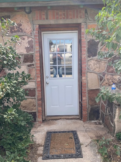 Wonderful 2-bedroom house in beautifulMountainair for a relaxing stay.