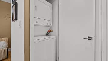 Elite Studio Suite | Laundry