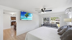 Unclassified image, 4 of 33, button - Waterfront 2BR · Heated Saltwater Pool & Spa · Dock + 10K Boat Lift (Port Charlotte)