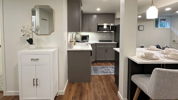 Private kitchen - 2-bedroom apartment on delightful Doty Island (Neenah)