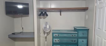 Hello Pumpkin! 2-bedroom mobile home in Caseyville, IL