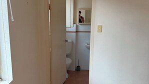 Handdukar, tvål och toalettpapper