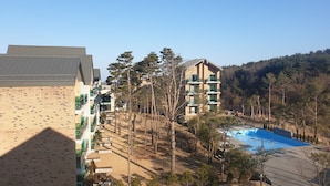 Unclassified image, 2 of 11, button - HEIDI TOWNHOUSE (Sokcho-si)