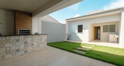 Imperial House with 3 Bedrooms in Maringa - BON705