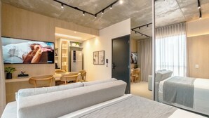 Unclassified image, 3 of 50, button - Stay in Style in Downtown Maringa - CA1302 (Maringá)