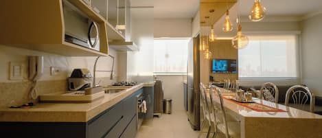 Fridge, microwave, oven, stovetop