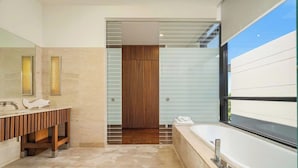 Villa, Gartenblick | Badezimmer | Hausschuhe