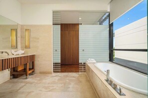 Villa, Garden View | Bathroom - Koaniva Hyatt Regency Da Nang Resort (Da Nang)