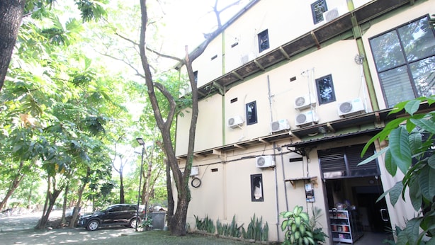 Exterior - Hotel O near Ahmad Yani International  (Semarang)