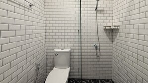 Delad sovsal - Standard | Badrum | Dusch, gratis toalettartiklar, hårtork och handdukar