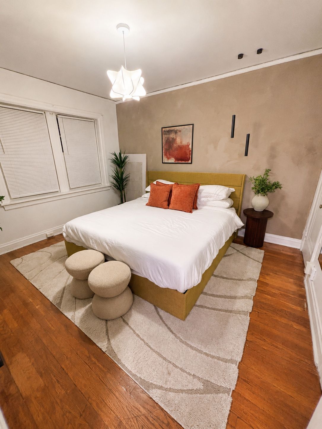 2 bedrooms, WiFi (free), bed sheets