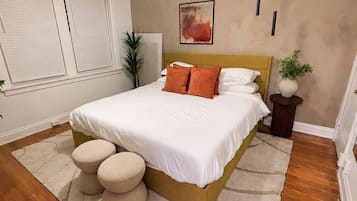 2 bedrooms, WiFi (free), bed sheets