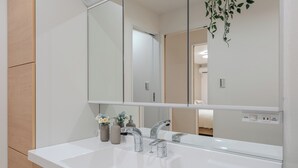 Slippers - Nikyo Arashi  Villa in Osaka (Osaka city ,Nishinari-ku)