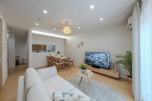 Living area - Nikyo Arashi  Villa in Osaka (Osaka city ,Nishinari-ku)