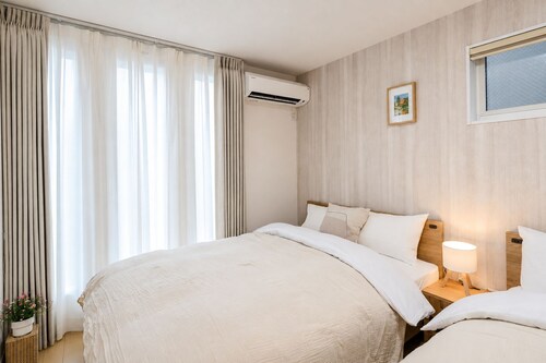Nikyo Arashi  Villa in Osaka
