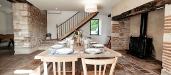 Bastide Remence - Picturesque country estate with pool – 26 guests