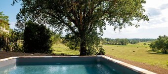 Bastide Remence - Picturesque country estate with pool – 26 guests
