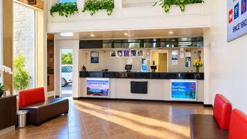 Entrance / Reception