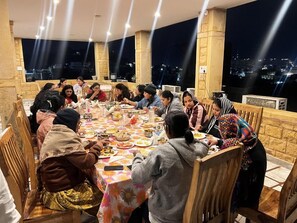 Gambar tidak terklasifikasi, 5 dari 39, tombol