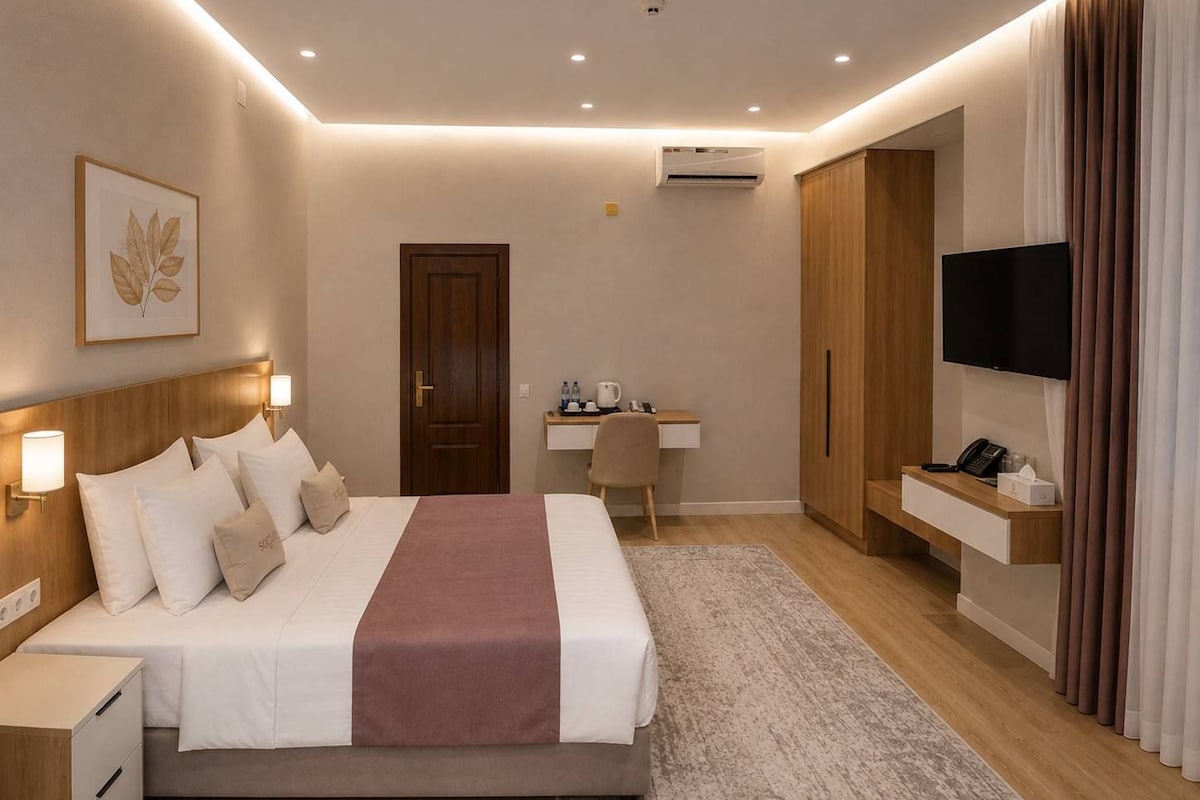 Deluxe Single Room