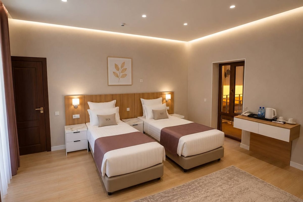Standard Twin Room