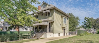 3 Mi to Belle Isle: Spacious Home w/ Yard