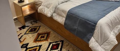 WiFi, bed sheets