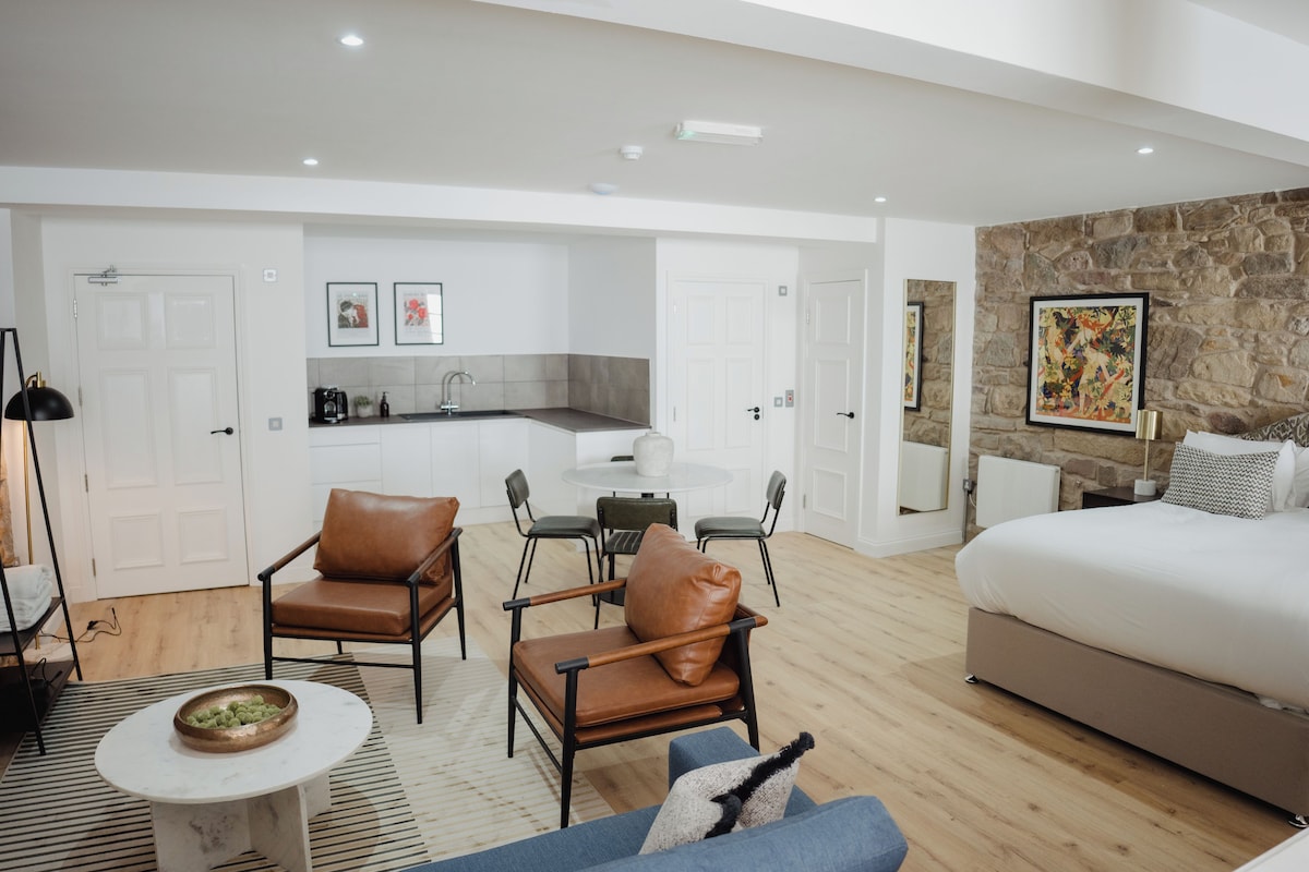 Studio Deluks, 2 kamar tidur | Dapur pribadi | Mesin espresso, lemari es kecil, microwave, dan ketel listrik