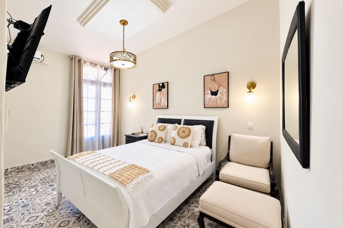 Deluxe Double Room, Balcony, Courtyard View