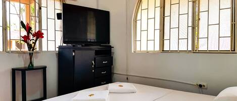 Family Duplex, Garden View | Laptop workspace, blackout drapes, iron/ironing board (on request)
