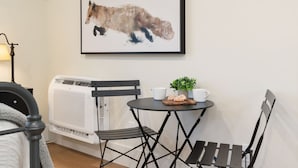 Studio, 1 Queen Bed, Pets not allowed, Garden View (Riverbend Studio) | Dining - Riverbend Studio Near Old Town & Poudre Trail (Fort Collins)