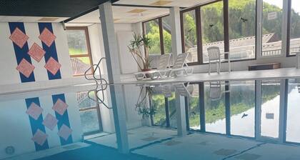 Panorama-Maisonette Schwarzwald I Pool & Terrasse