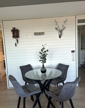 Dining - Panorama-Maisonette Schwarzwald I Pool & Terrasse (Sasbachwalden)