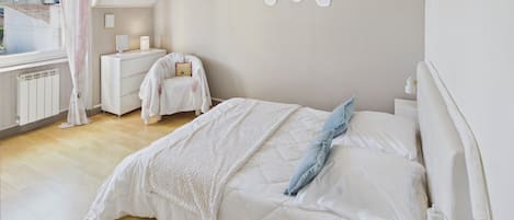 3 bedrooms, WiFi (free)