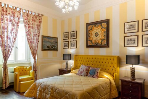 Regal House Anzio Manetti 16