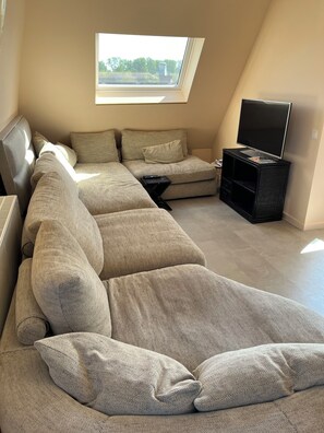 Unclassified image, 4 of 8, button - Vrbo Property (Koksijde)