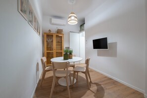 Apartamento, 1 quarto | Área de estar