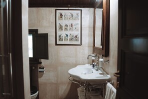 Bathroom - Regal House Castel Gandolfo Golf 35 (Castel Gandolfo)