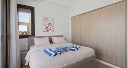 Designer Golf Villa -Pool & Serene Views