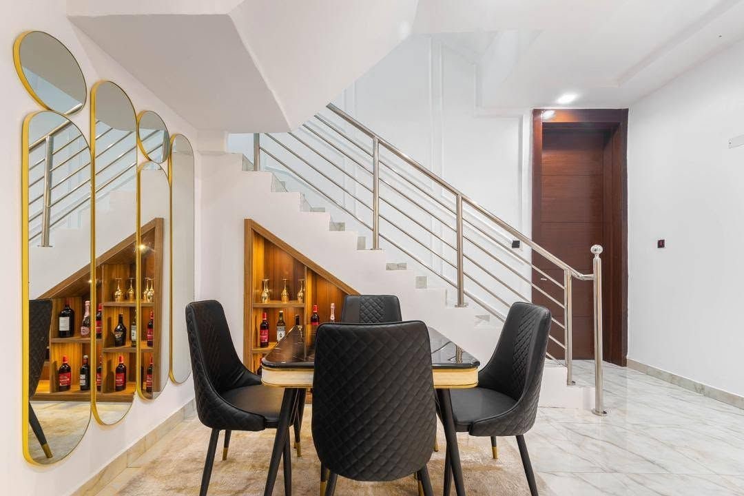 Departamento económico, balcón, vista a la ciudad | Restaurantes