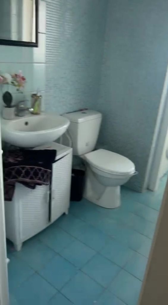 Handdoeken, zeep, shampoo, toiletpapier
