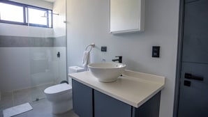 Bathroom - Luxury Retreat With Private Pool in Concepción, San Rafael (Concepción)