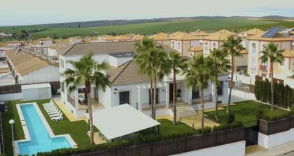 Villa Burguillos. Ideal villa for groups