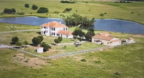 Serenity farmhouse