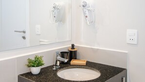 Apartment | Bathroom - Corporate Stays First del Sol - 208 (Asunción)