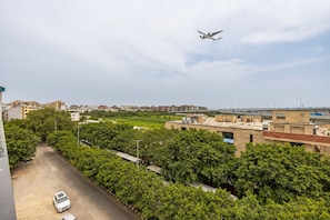 Exterior - Aurelis Hotel By RMR (New Delhi)