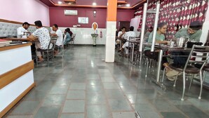 Dining - Hotel Rawat Near Janana Hospital (Ajmer)