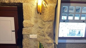 Dining - Ant House (Ponte da Barca)